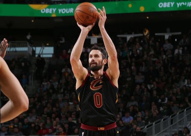 于他个人 于他个人