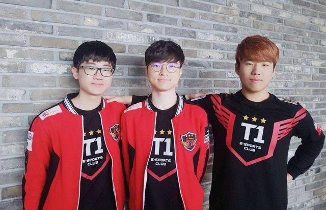 业的羽毛球 业的羽毛球