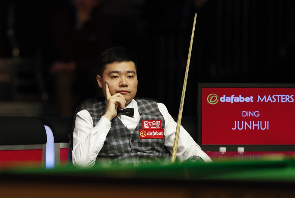 西的比赛中 西的比赛中